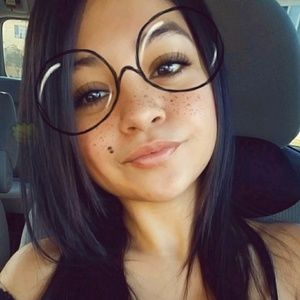 Meet your Posher, Suzy